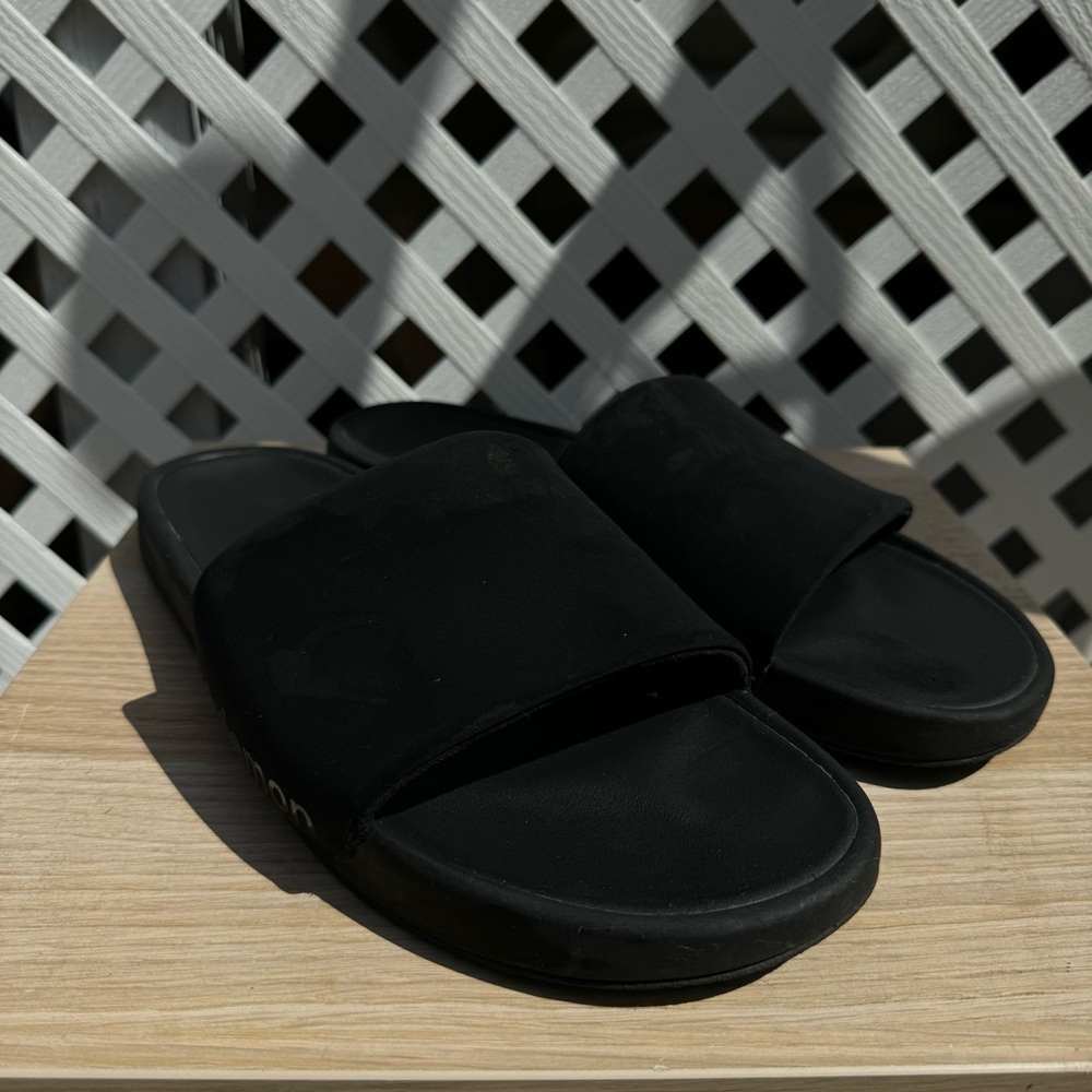 lululemon Restfeel Women’s Slide Black/Graphite Grey Sizes